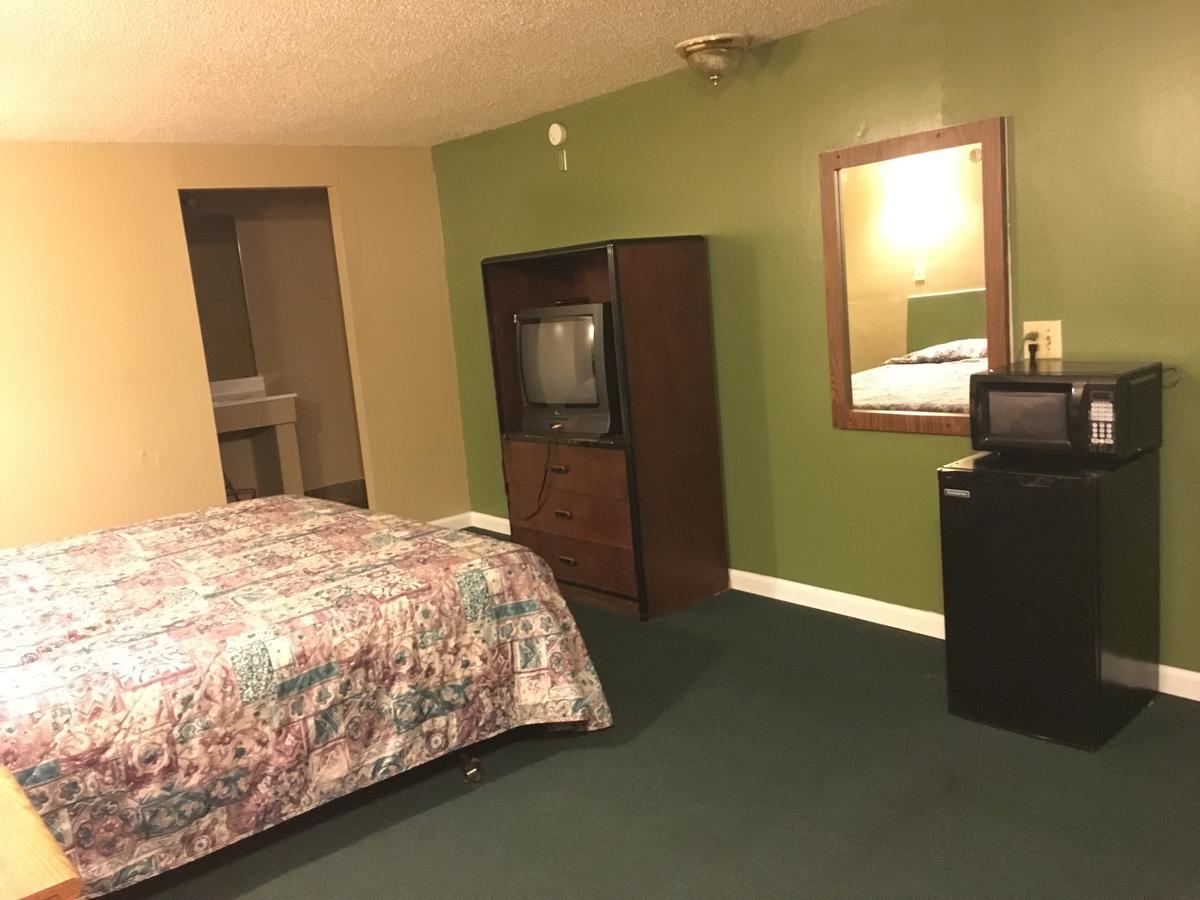 Crown Inn Toledo Bagian luar foto
