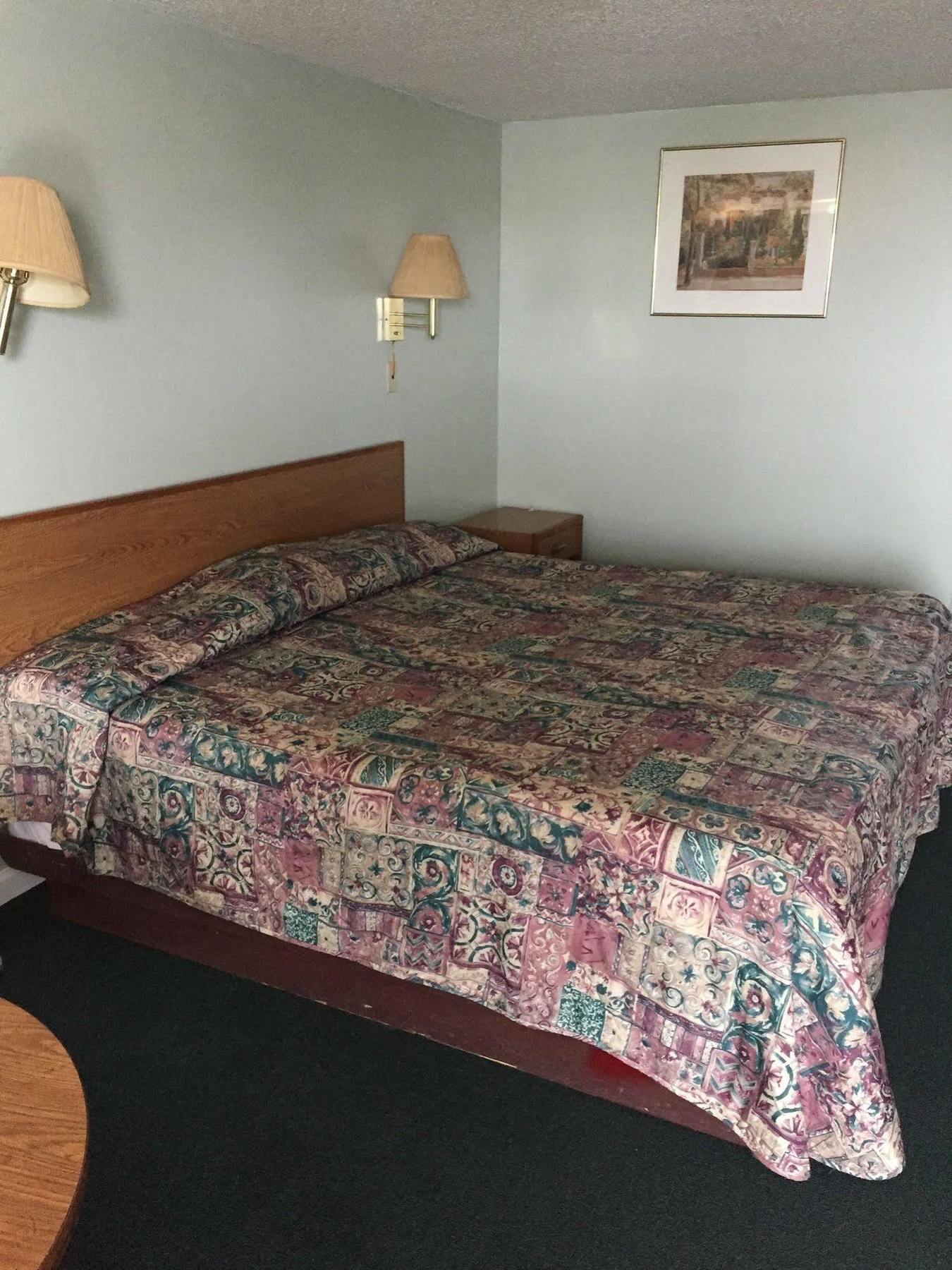 Crown Inn Toledo Bagian luar foto