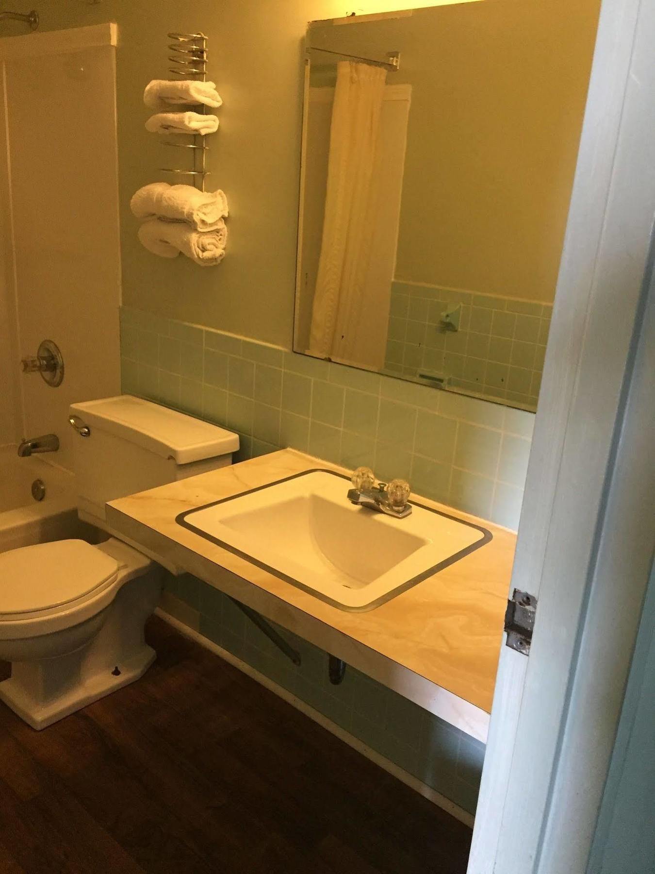 Crown Inn Toledo Bagian luar foto