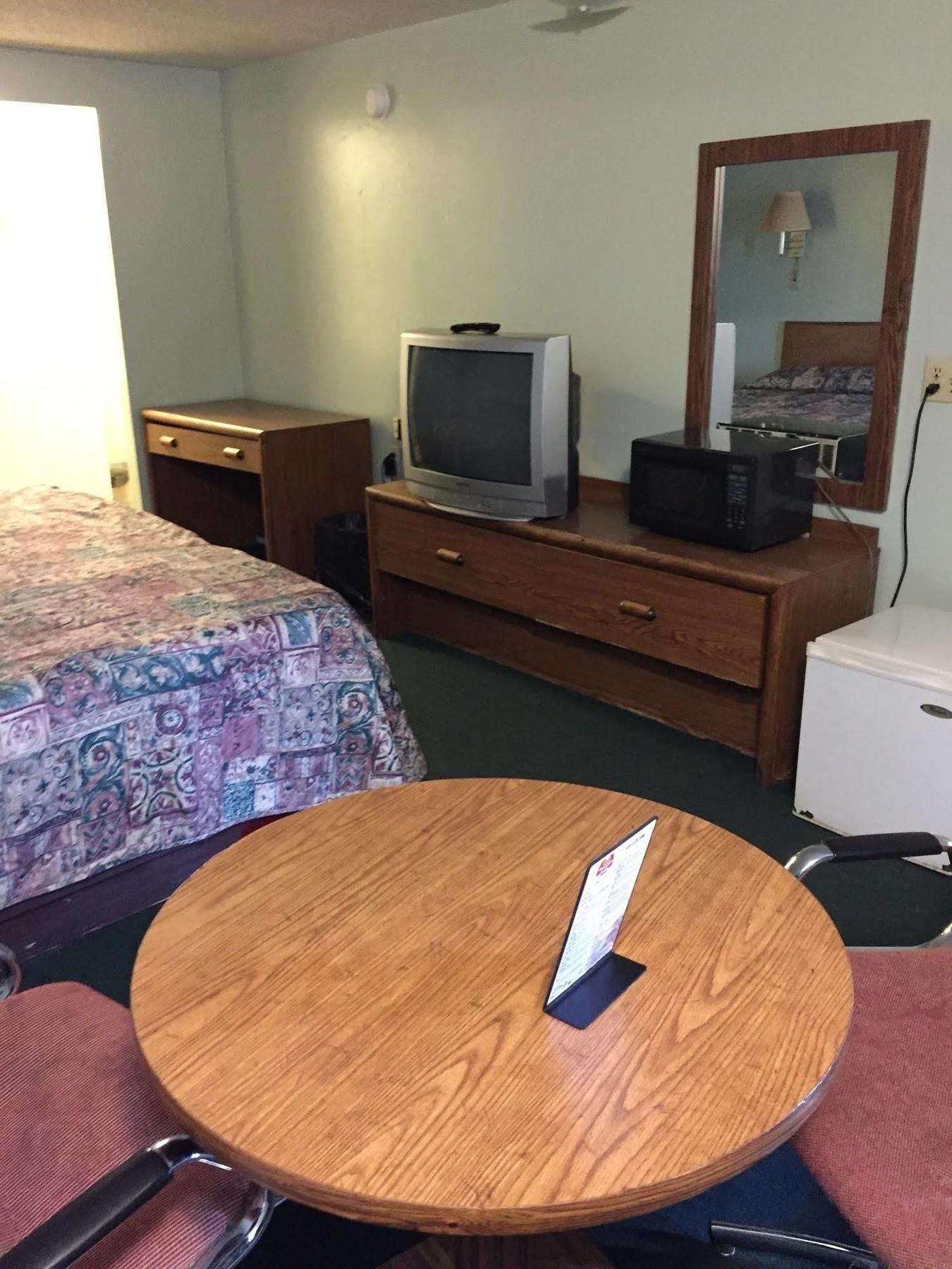 Crown Inn Toledo Bagian luar foto