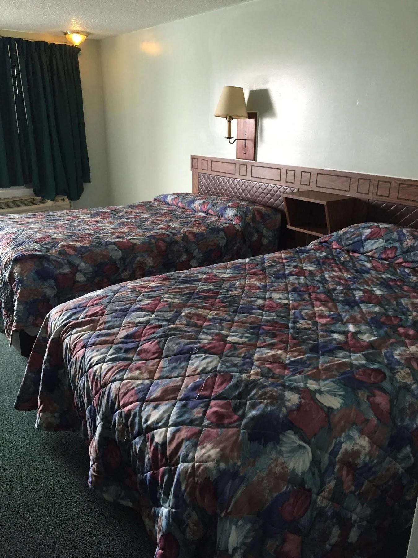 Crown Inn Toledo Bagian luar foto